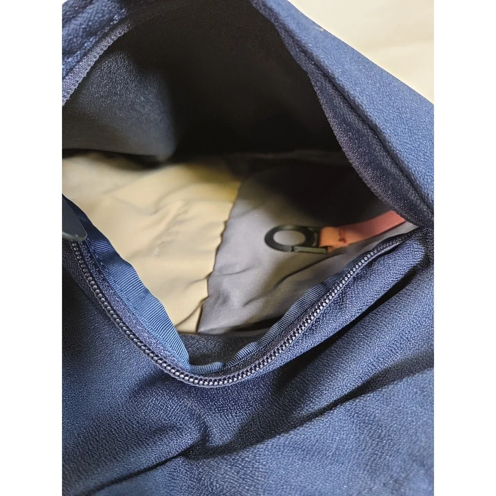 Bellroy Classic Backpack plus 24L Navy Blue & Black - Two toned Commuter